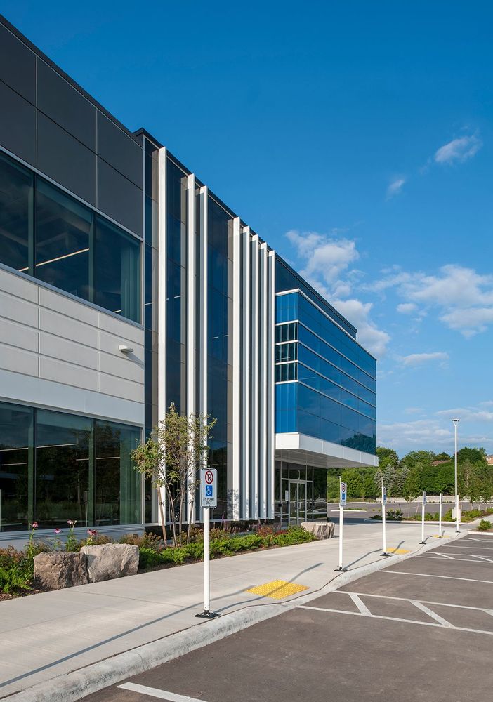 Aviva Offices 1335 North Service Road